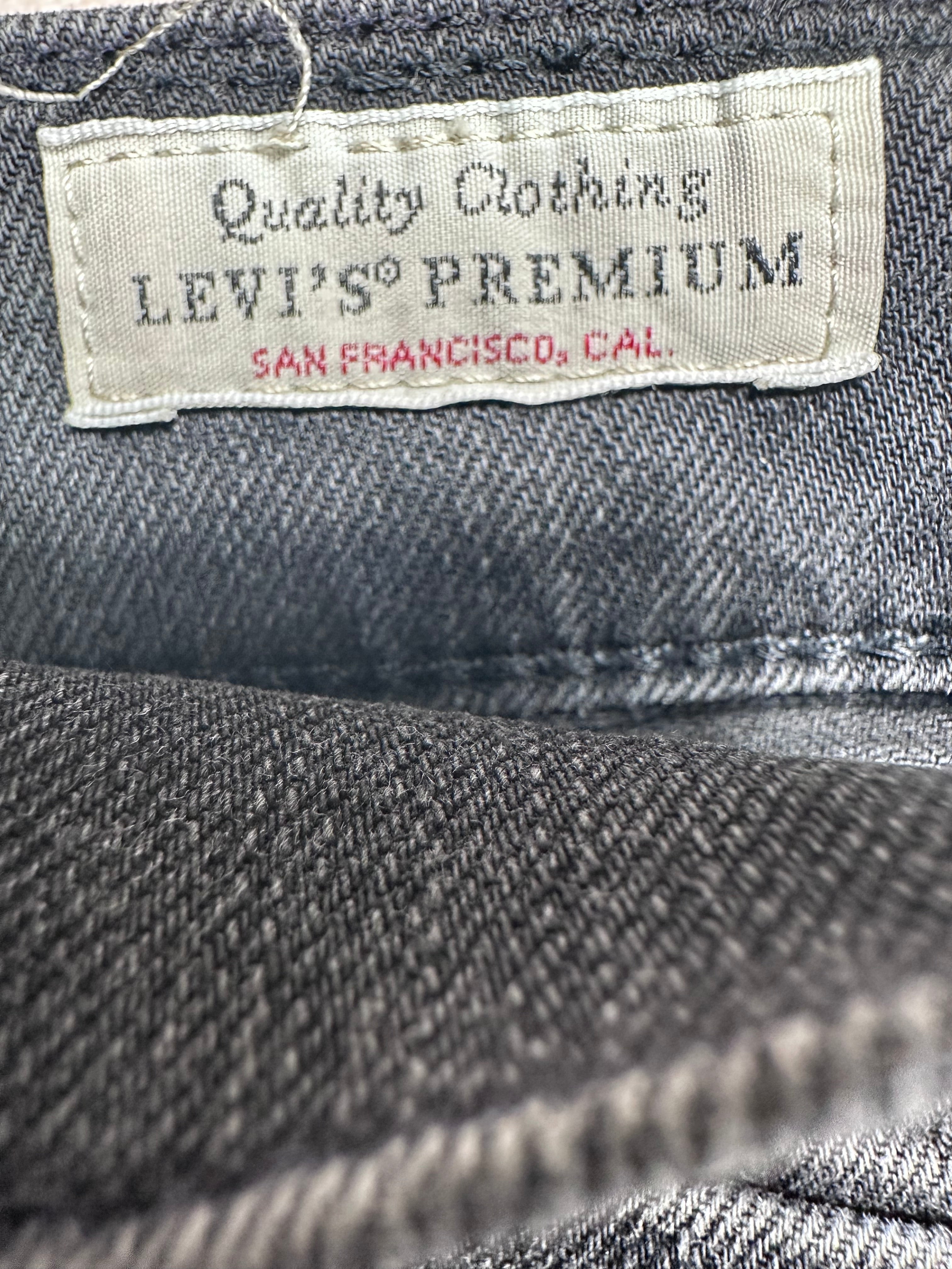 Jean Levis 510 Bleu Foncé Délavé – Coupe Ajustée Homme/Femme | Style Urbain Moderne W31 L32